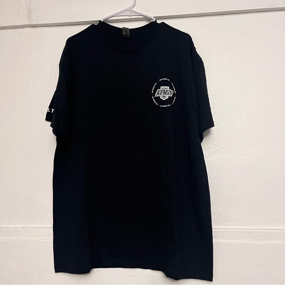EUC Kings Día De Los Muertos Tee Delta